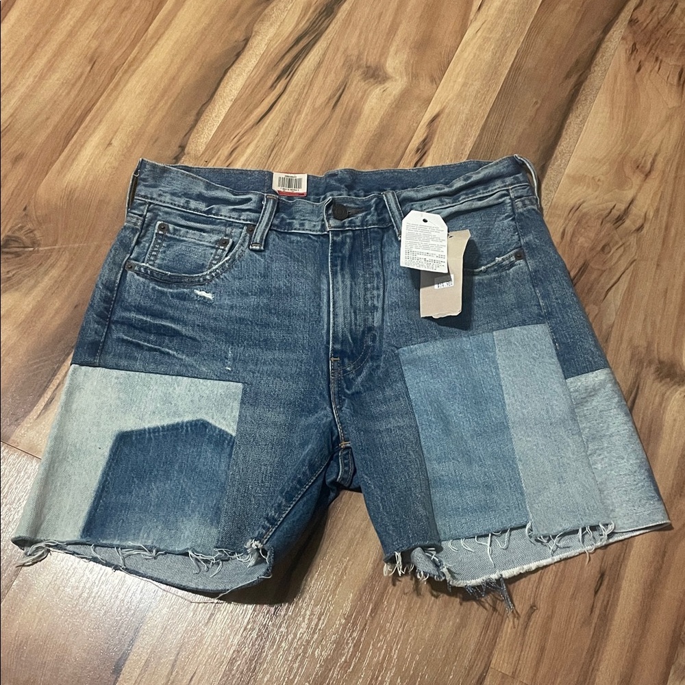 NWT Levi's Patchwork Jeans Shorts size 29 (8)